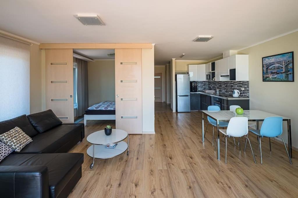 Hedon Brewery Apartments - 200 Meter To The Beach Balatonvilágos Extérieur photo